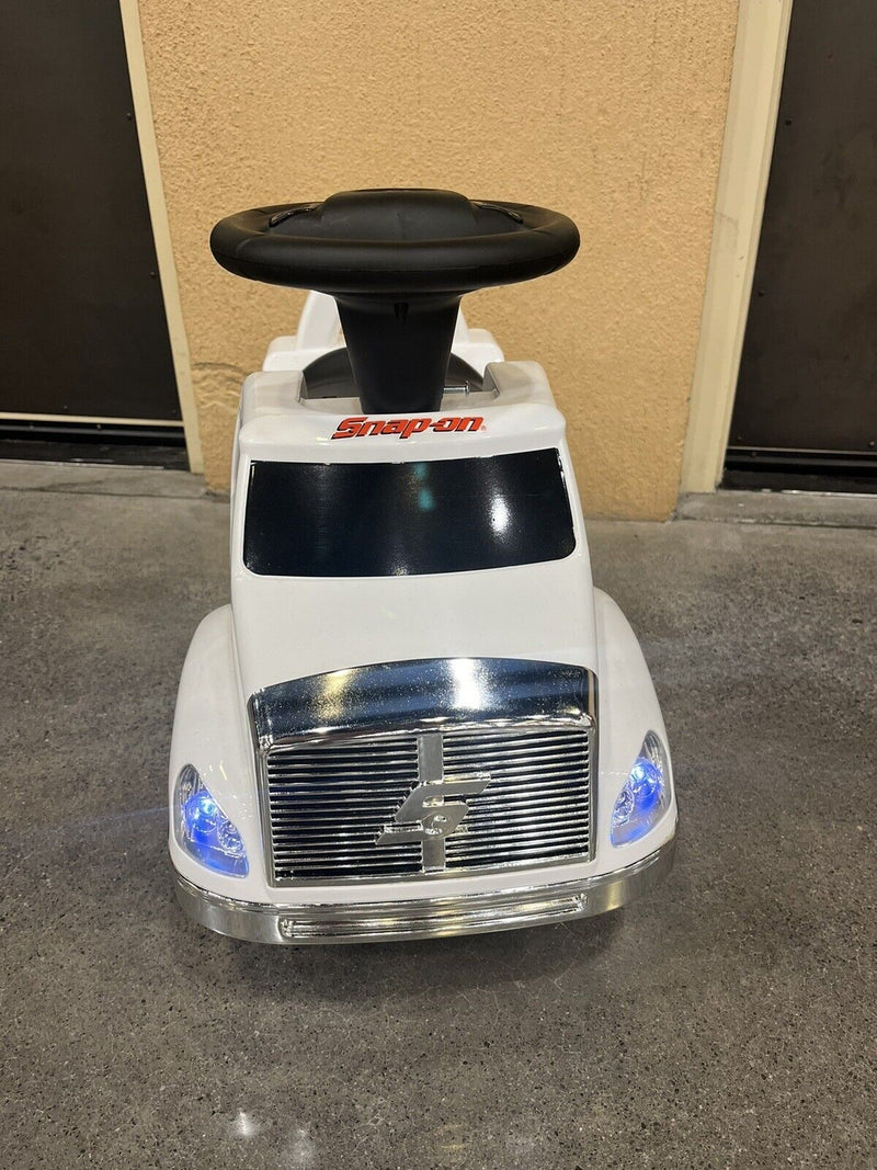 Load image into Gallery viewer, Rev Up Your Child&#39;s Playtime with the Snap On Tools White Truck Ride-On Toy - Complete with Sound Effects!
