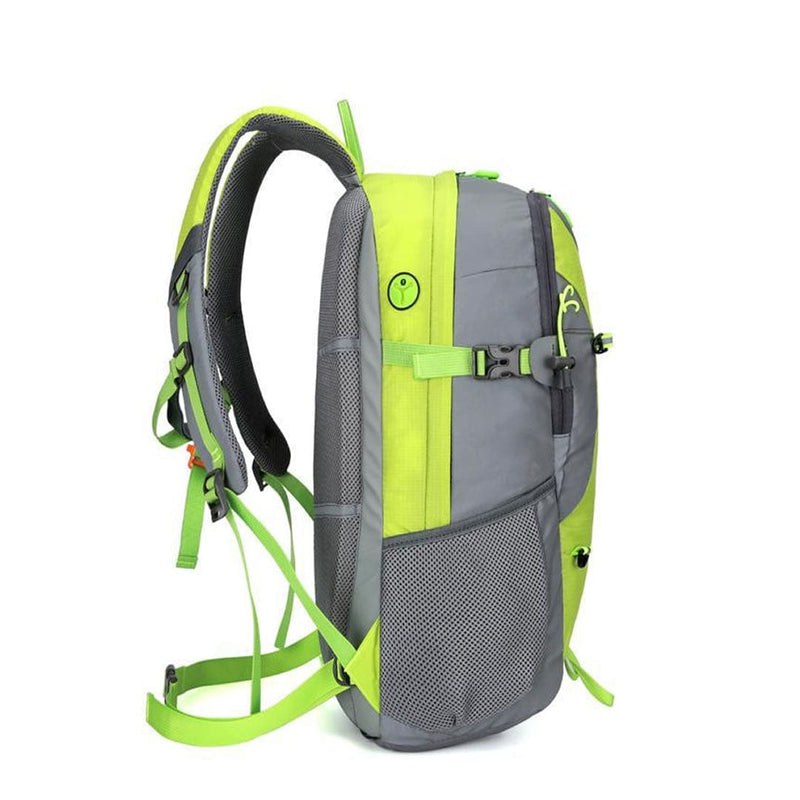 Load image into Gallery viewer, Hi Vis Reflective Commuter Bike Backpack | Riderbag Reflektor35
