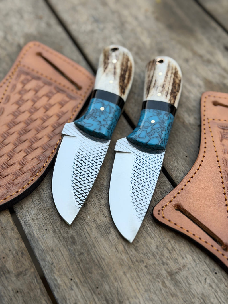 Load image into Gallery viewer, Handmade Turquoise Antler Skinner Duo set of 2 with natural stag antler handles
