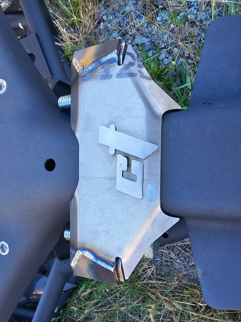 Load image into Gallery viewer, Maverick R Weld On Front Shock Brace
