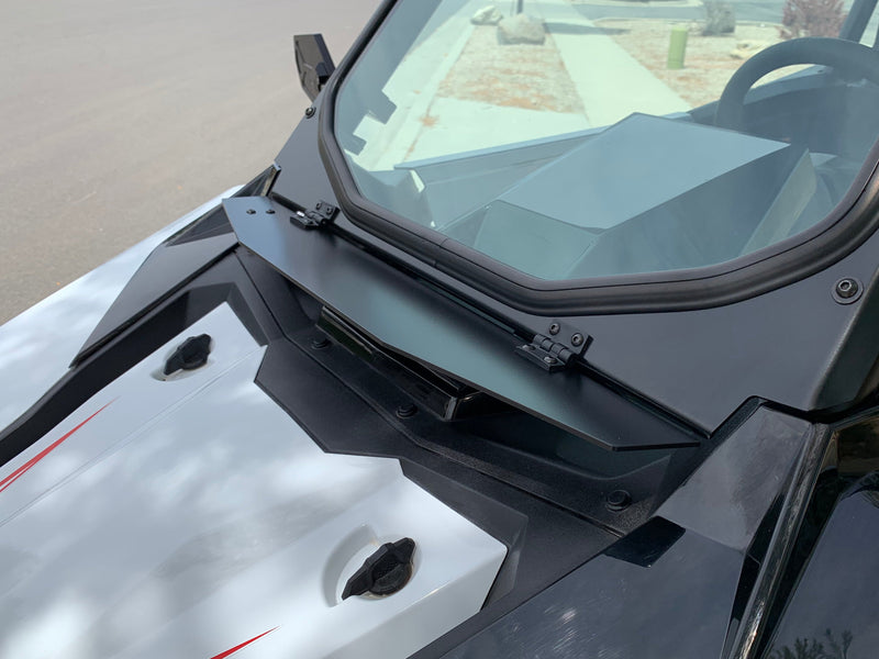 Load image into Gallery viewer, Polaris RS1 Glass Windshield with Vent and Wiper
