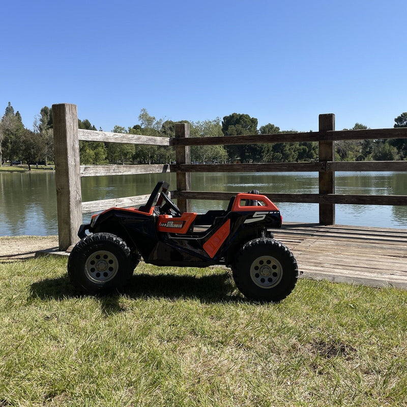 Load image into Gallery viewer, 24V Touchscreen Clash Ride-On Mega Buggy - UTV Adventure Vehicle for Two - Razor UTV Inspired - Off-Road All-Terrain Fun Machine - Can-Am Style
