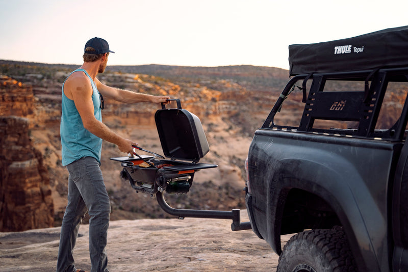 Load image into Gallery viewer, Forge 15 Hitch-Mounted Propane Grill
