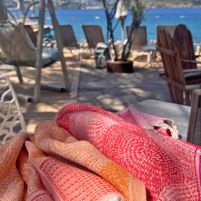 Load image into Gallery viewer, Shell - Turkish Beach Towel
