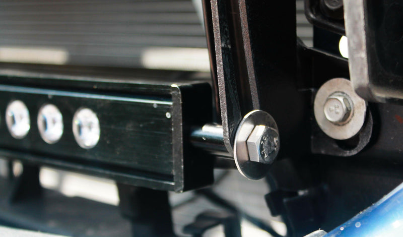 Load image into Gallery viewer, 2019-2021 Chevrolet Silverado 1500 Single 40in Light Bar
