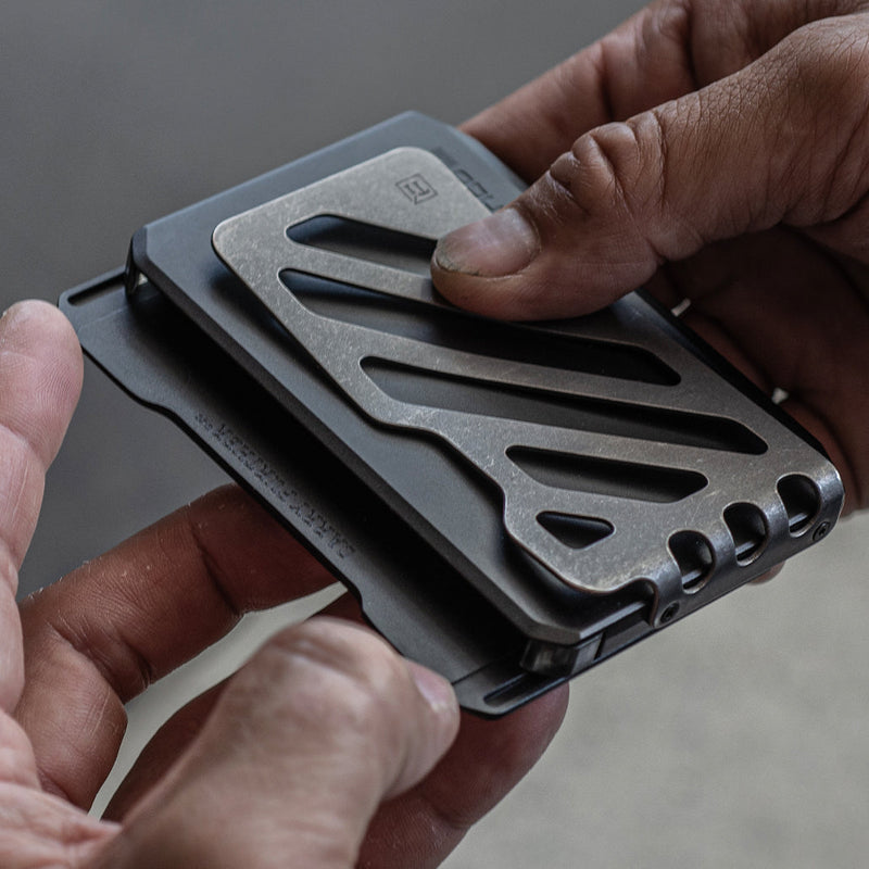 Load image into Gallery viewer, SK1 SLIDE KICK WALLET WITH TITANIUM MONEY CLIP
