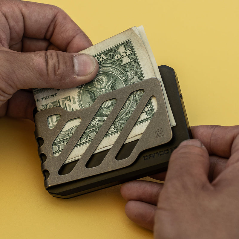 Load image into Gallery viewer, SK1 TITANIUM MONEY CLIP
