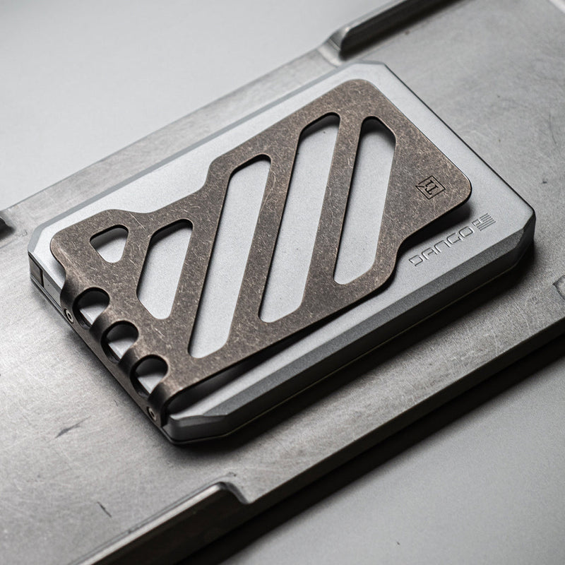 Load image into Gallery viewer, SK1 TITANIUM MONEY CLIP

