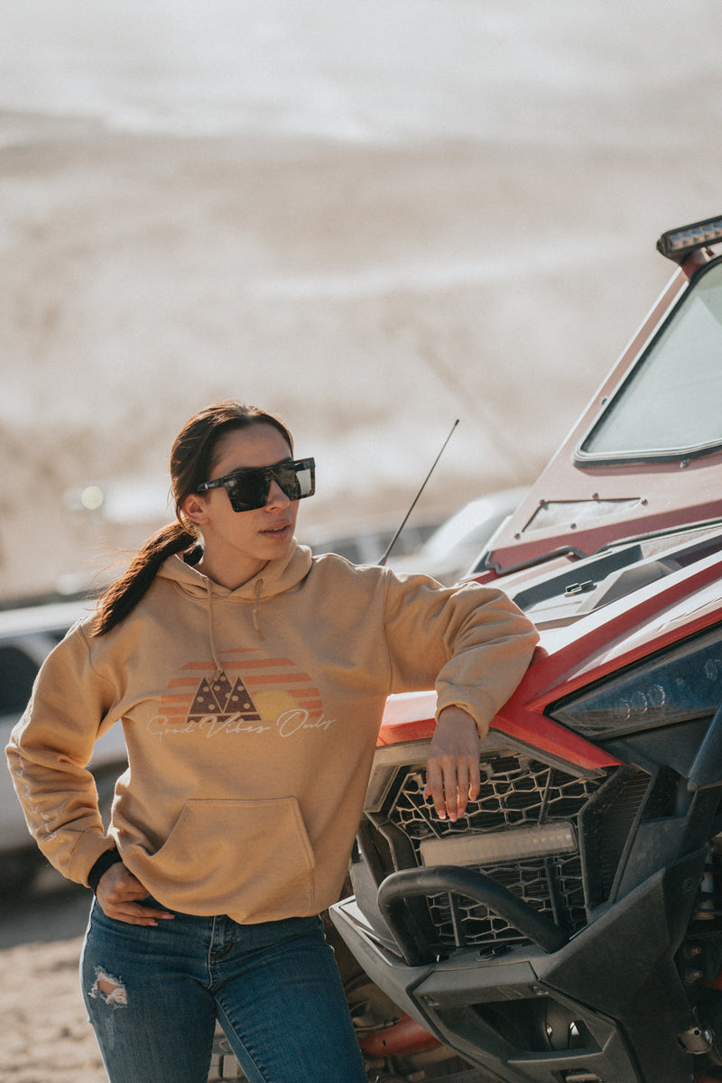 Load image into Gallery viewer, Elyx Sunglasses
