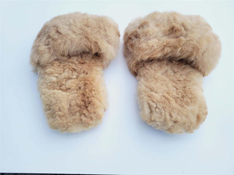 Load image into Gallery viewer, Slide-In Fluffy Furry Fuzzy Alpaca Fur Slippers
