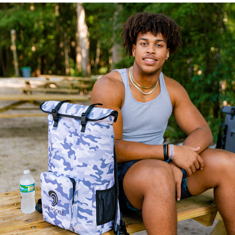 Load image into Gallery viewer, Waterproof Floating Backpack Cooler - Snow Camo
