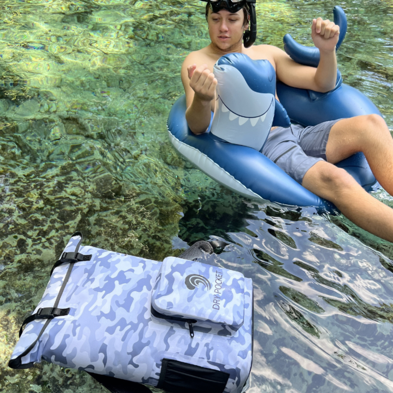Load image into Gallery viewer, Waterproof Floating Backpack Cooler - Snow Camo

