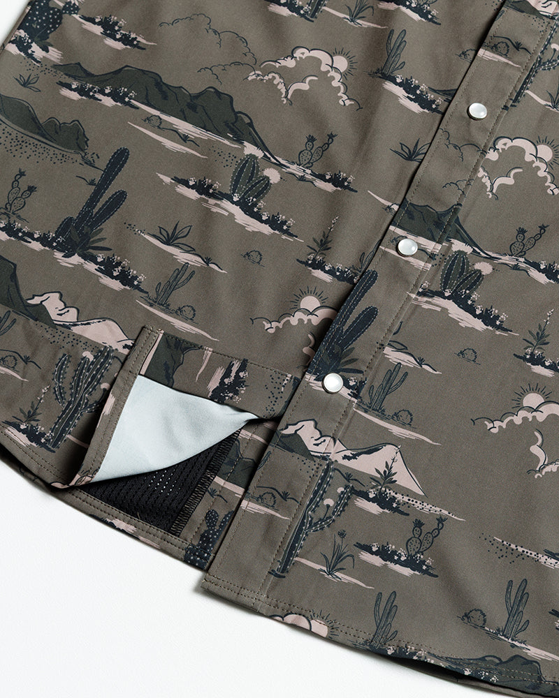 Load image into Gallery viewer, San Saba SS Shirt - Deadwood
