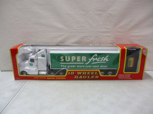18-Wheel Battery Operated Hauler with Remote Control