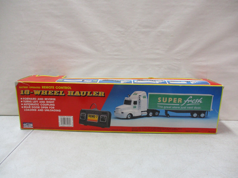 Load image into Gallery viewer, 18-Wheel Battery Operated Hauler with Remote Control
