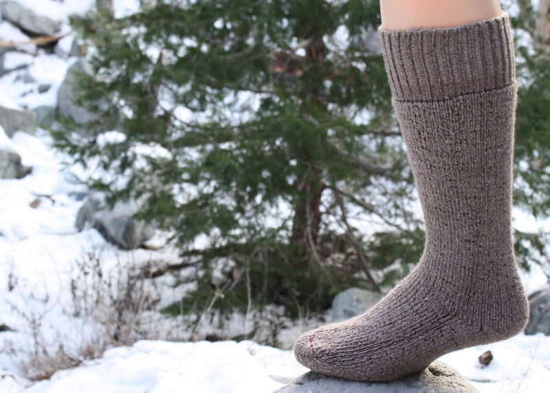 Load image into Gallery viewer, Superwarm Heavy Extreme Alpaca Socks
