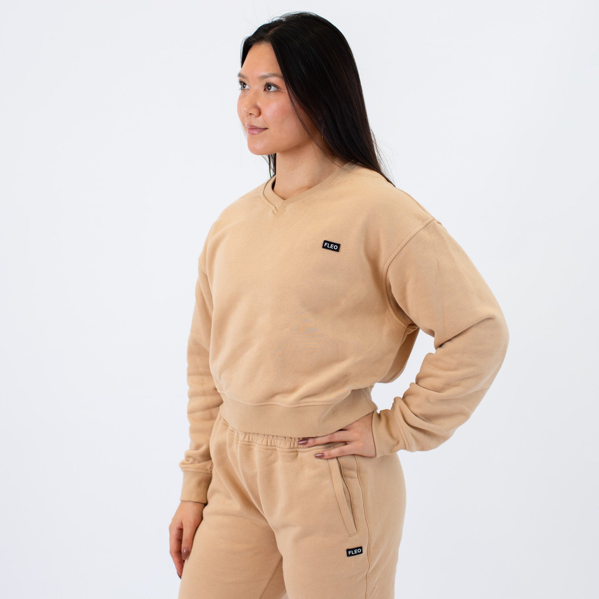 V Neck Crop Sweatshirt - Skoutley Outdoors LLC