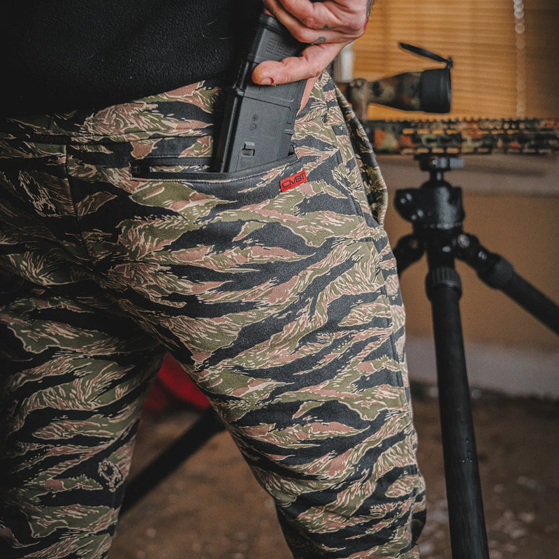 Load image into Gallery viewer, Men's Adjustable Performance Joggers
