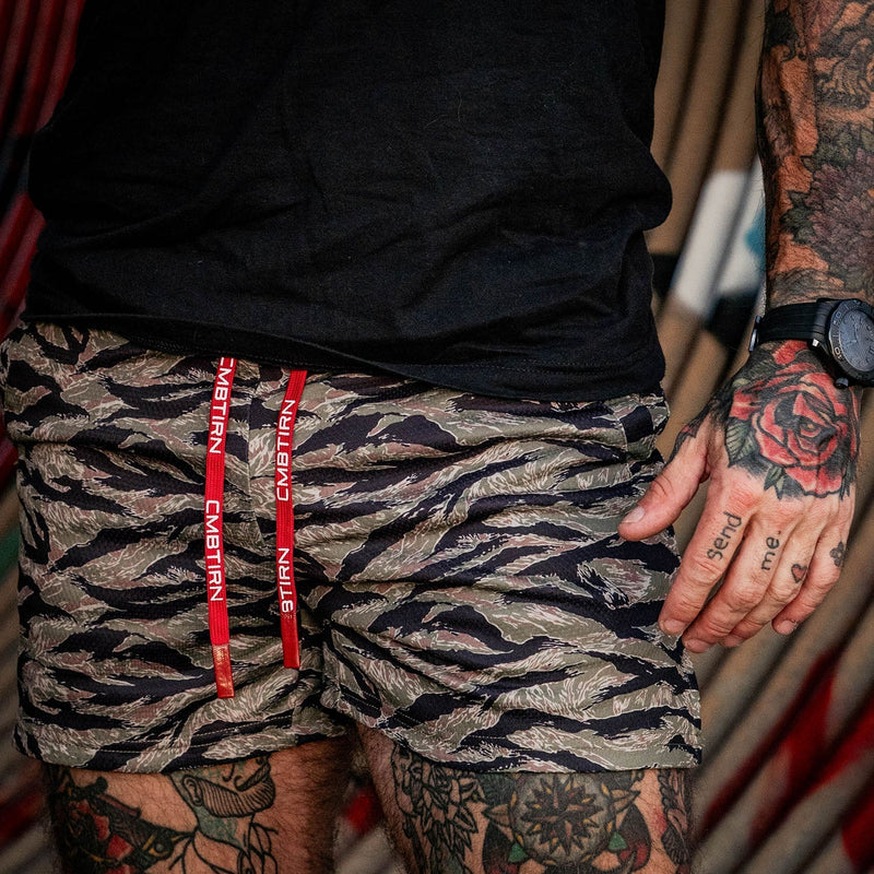 Load image into Gallery viewer, Men's Hooch Daddy Mesh Shorts | 5"
