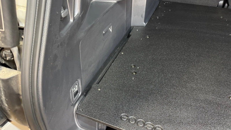 Load image into Gallery viewer, Toyota - 4Runner - 2025-Present - 6th Gen - Hybrid - Explore Series - Rear Plate System
