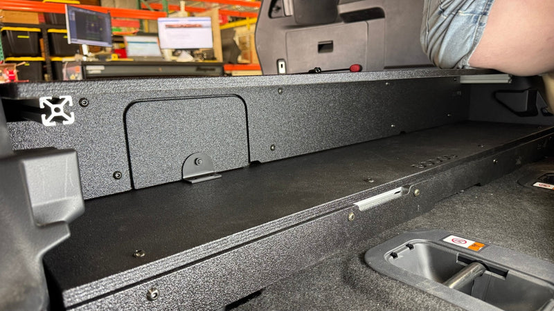 Load image into Gallery viewer, Toyota - 4Runner - 2025-Present - 6th Gen - Hybrid - Explore Series - Rear Plate System
