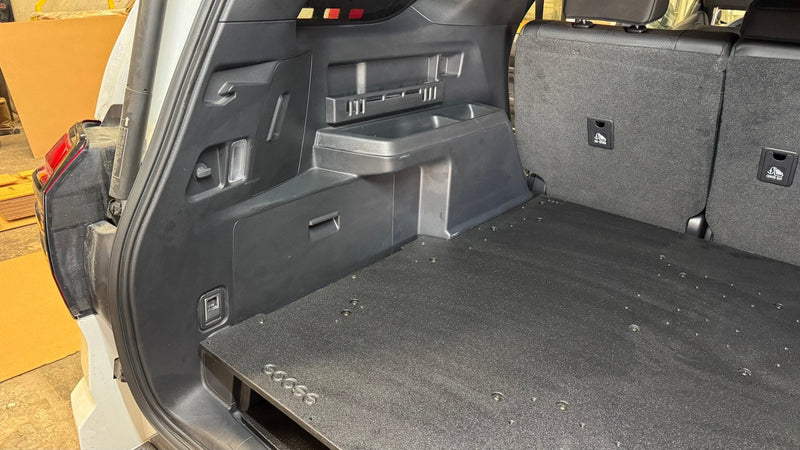 Load image into Gallery viewer, Toyota - 4Runner - 2025-Present - 6th Gen - Hybrid - Explore Series - Rear Plate System
