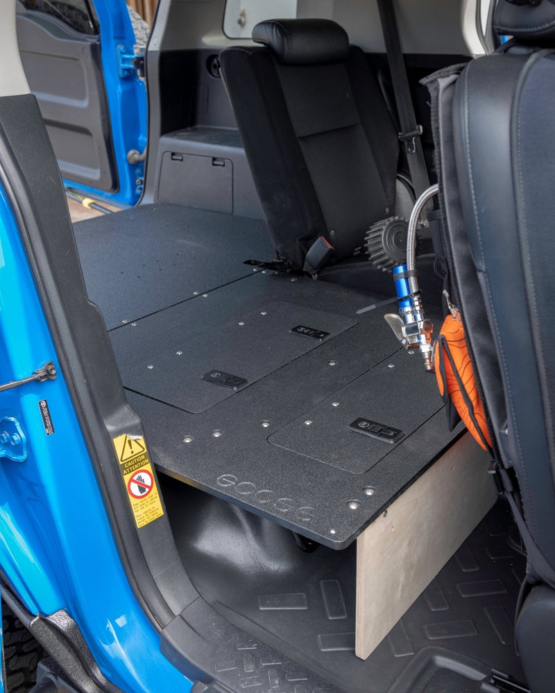 Load image into Gallery viewer, Toyota FJ Cruiser 2006-2014 - Second Row Seat Delete Plate System

