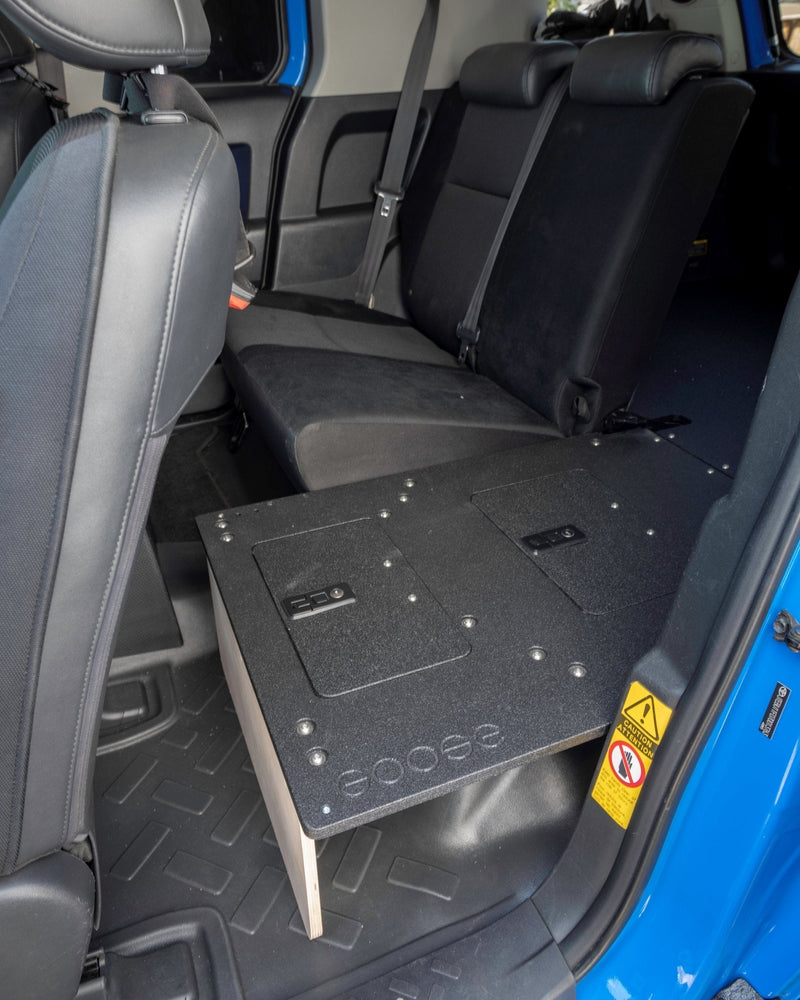 Load image into Gallery viewer, Toyota FJ Cruiser 2006-2014 - Second Row Seat Delete Plate System

