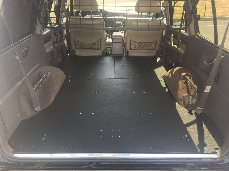 Load image into Gallery viewer, Toyota Land Cruiser 1991-1997 80 Series - Second Row Seat Delete Plate System
