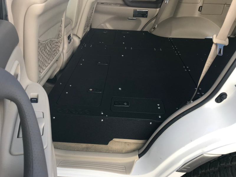 Load image into Gallery viewer, Toyota Land Cruiser 1998-2007 100 Series - Second Row Seat Delete Plate System

