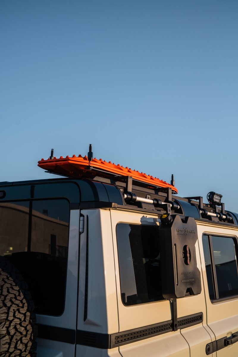 Load image into Gallery viewer, Recovery Board Carrier - Universal Mount - MaxTrax MKII &amp; Lite
