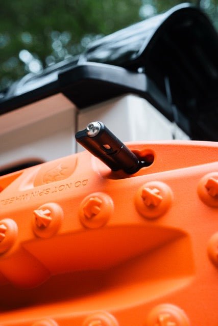 Load image into Gallery viewer, Recovery Board Carrier - Universal Mount - MaxTrax MKII &amp; Lite
