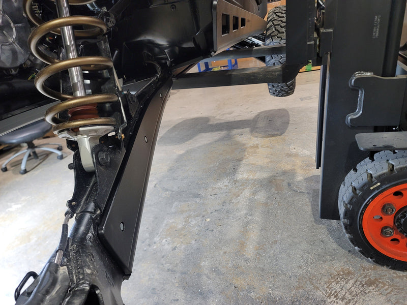 Load image into Gallery viewer, Trail Armor RZR XP 1000 Turbo S, RZR XP 4 1000 Turbo S, RZR XP S 4 1000, RZR XP S 4 1000 iMpact Trailing Arm Guard set of 2
