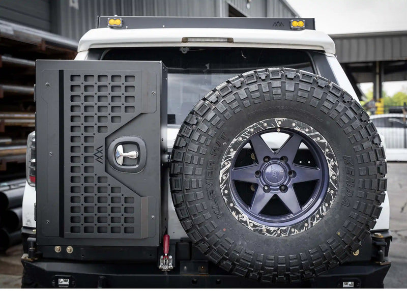 Load image into Gallery viewer, Universal Overland Storage Box (19x28x15)
