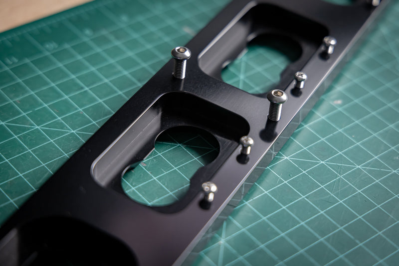 Load image into Gallery viewer, StayFlush Polaris Pro/R Billet Chase Light Mount
