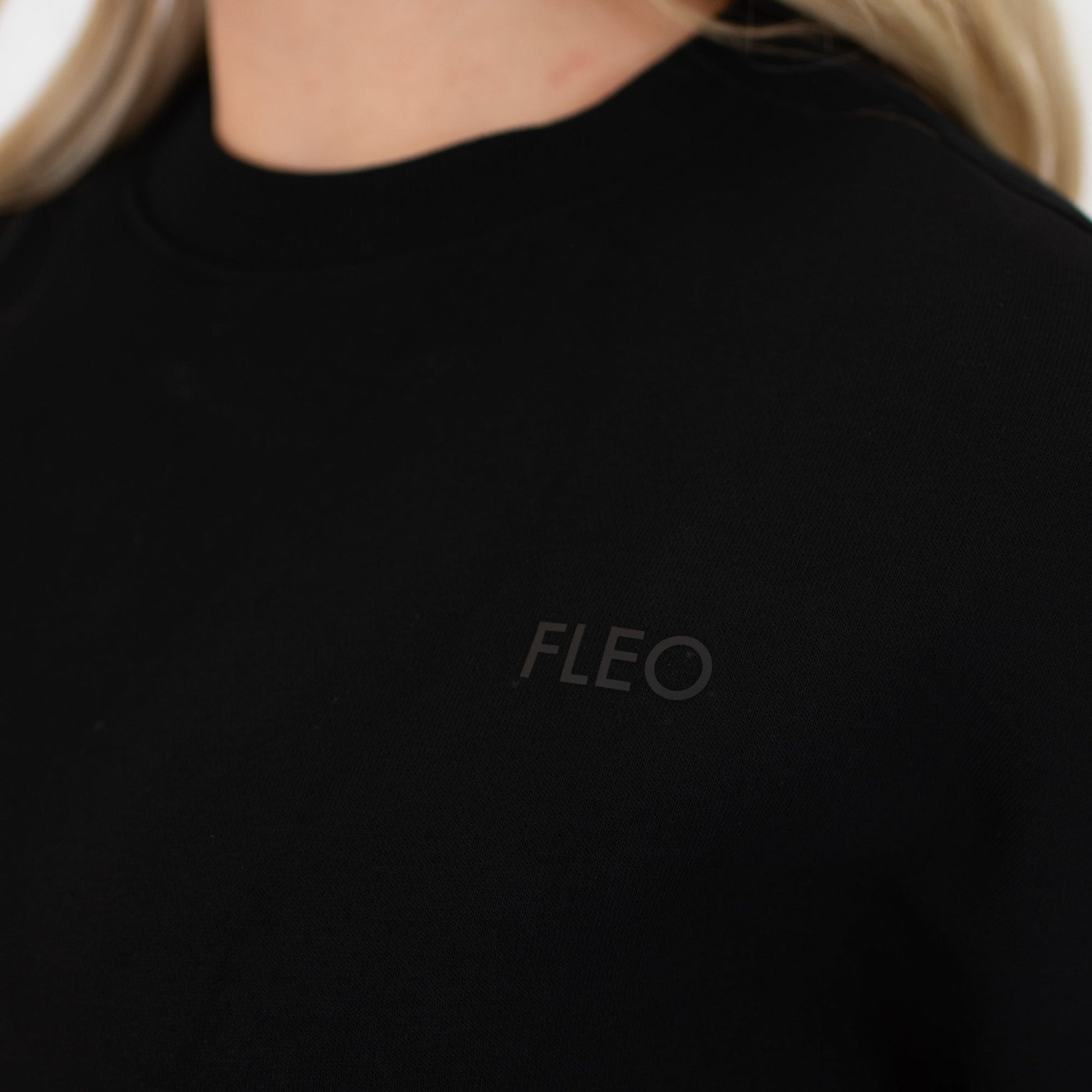 Affinity Crop Crewneck Sweatshirt - Skoutley Outdoors LLC