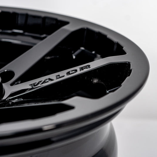 V01 UTV Wheel Gloss Black