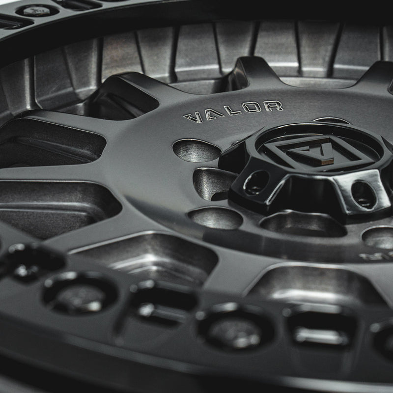 Load image into Gallery viewer, V09 Beadlock UTV Wheel Brushed Charcoal
