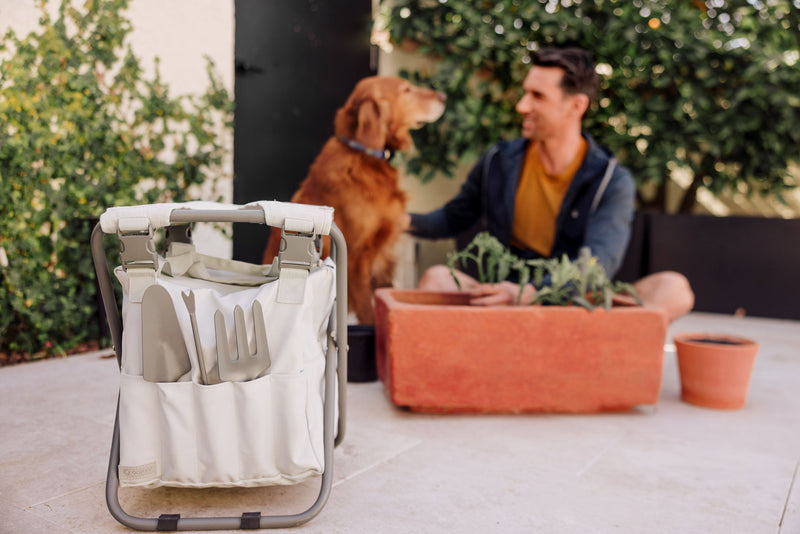 Load image into Gallery viewer, Gardener 2.0 Folding Seat with Tools
