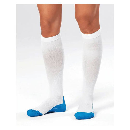 2XU Men's Compression Performance Run Sock - MA2442e (White/Vibrant Blue) Medium