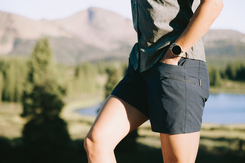 Load image into Gallery viewer, Women's Eden Shorts 7"
