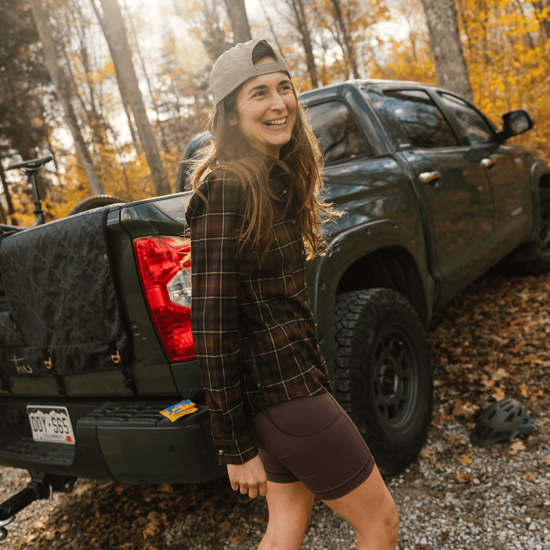 Load image into Gallery viewer, Women's Liv'n Flannel
