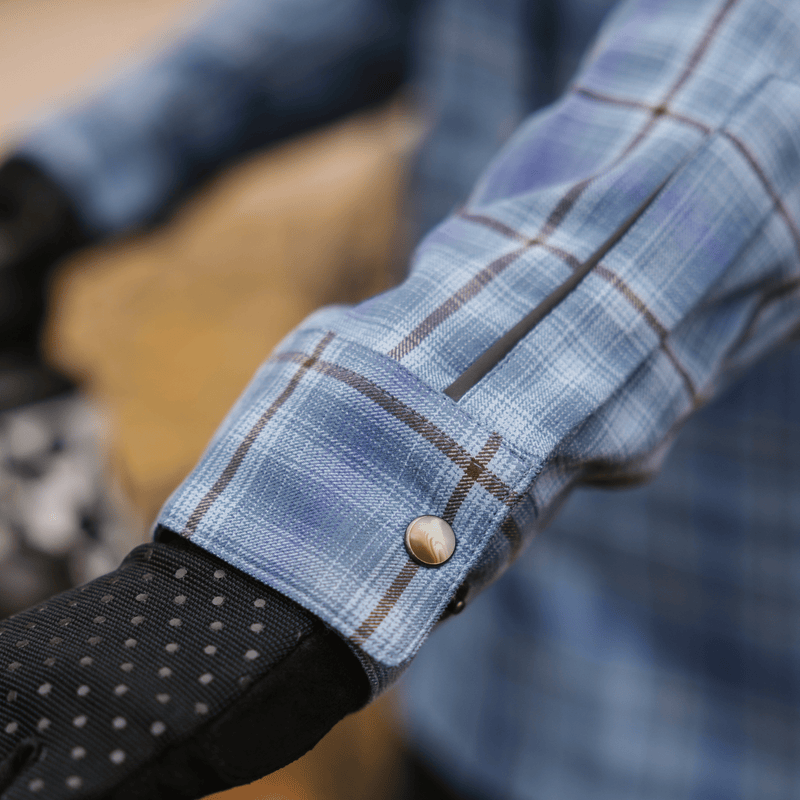 Load image into Gallery viewer, Women's Liv'n Flannel
