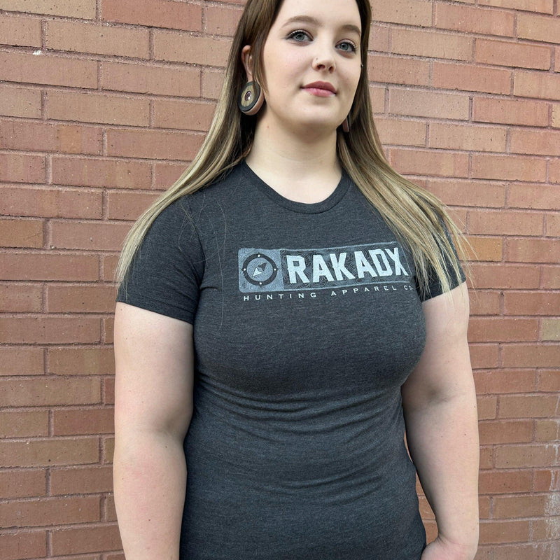 Load image into Gallery viewer, Womens Topo Ram Skull Tee
