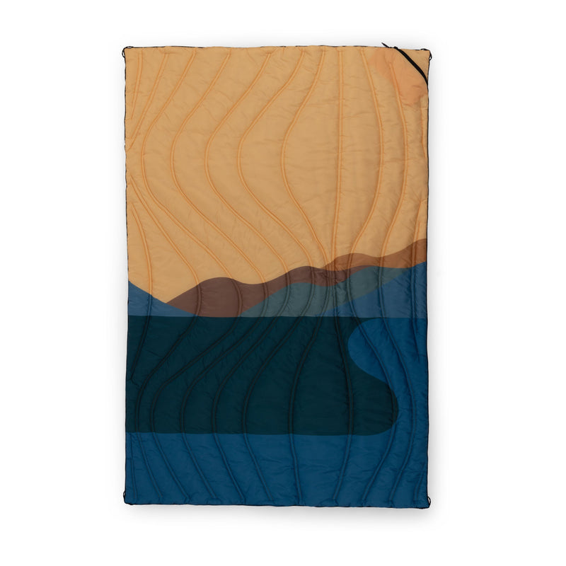 Load image into Gallery viewer, Aura Outdoor Puffer Blanket
