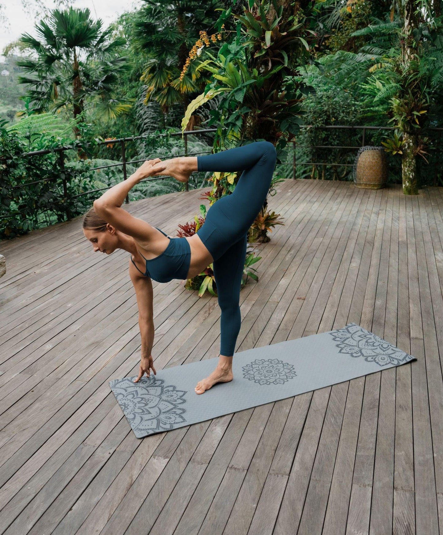 Flow Yoga Mat