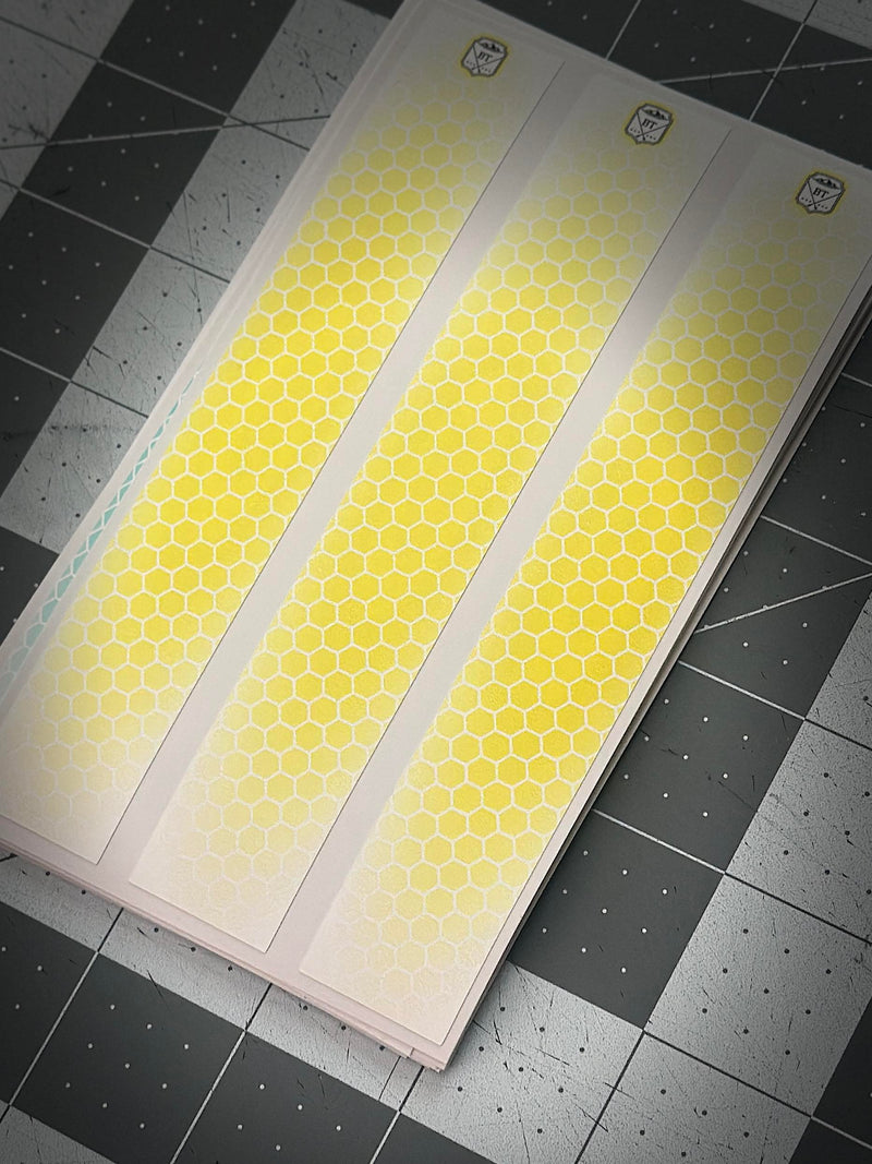 Load image into Gallery viewer, White Shadow Drop Honeycomb Arrow Wraps
