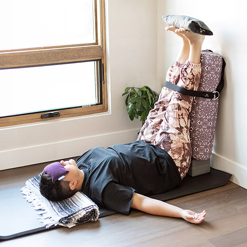 Load image into Gallery viewer, D-Ring Cotton Yoga Strap
