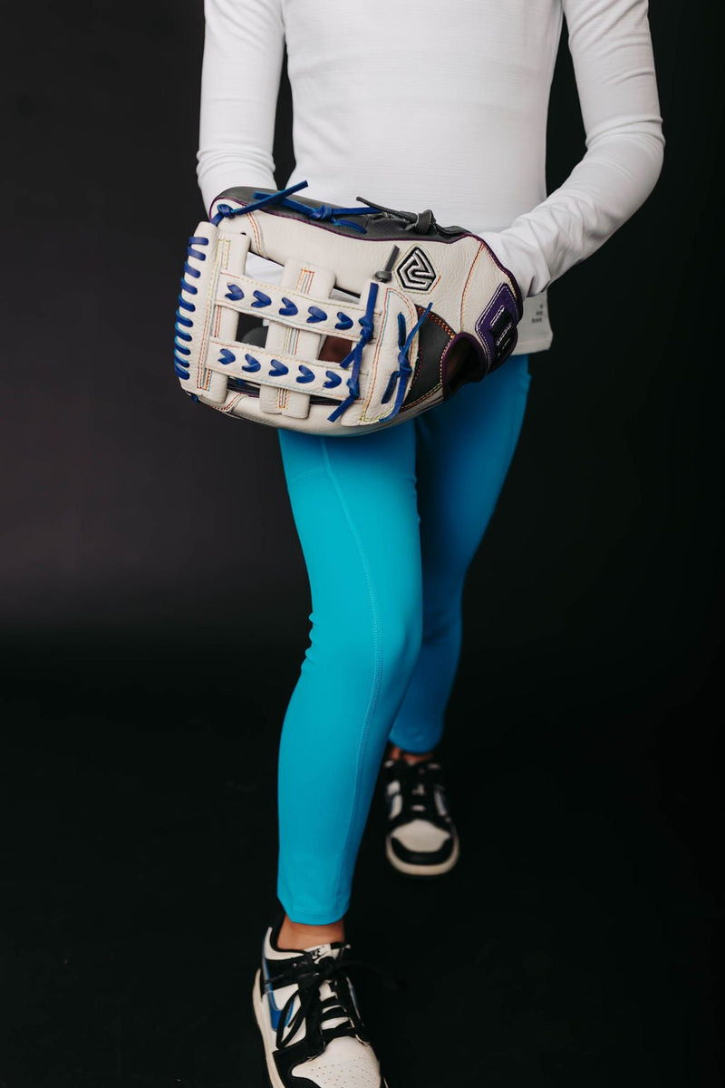 Load image into Gallery viewer, Youth Leggings With Pockets
