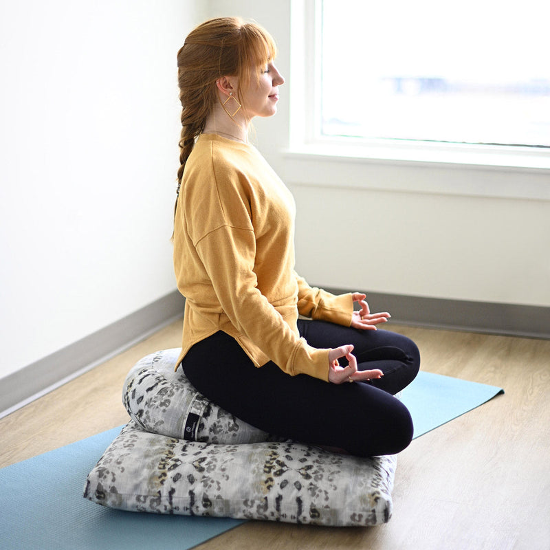 Load image into Gallery viewer, Zabuton Meditation Pillow
